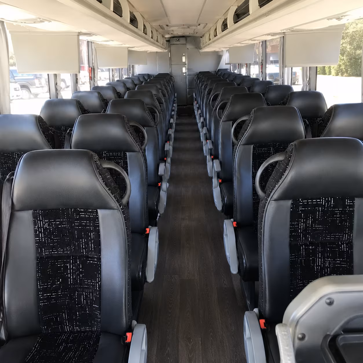 finding group transportation to sky harbor for corporate travel has never been simpler